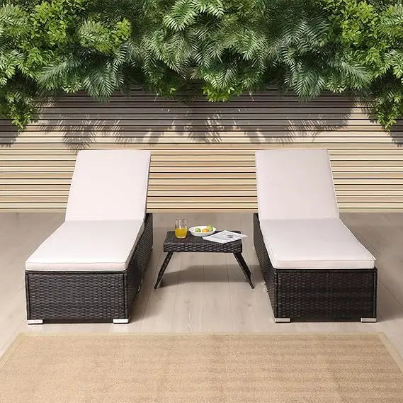 ZYN Set of 2 Lounge Chairs and Table