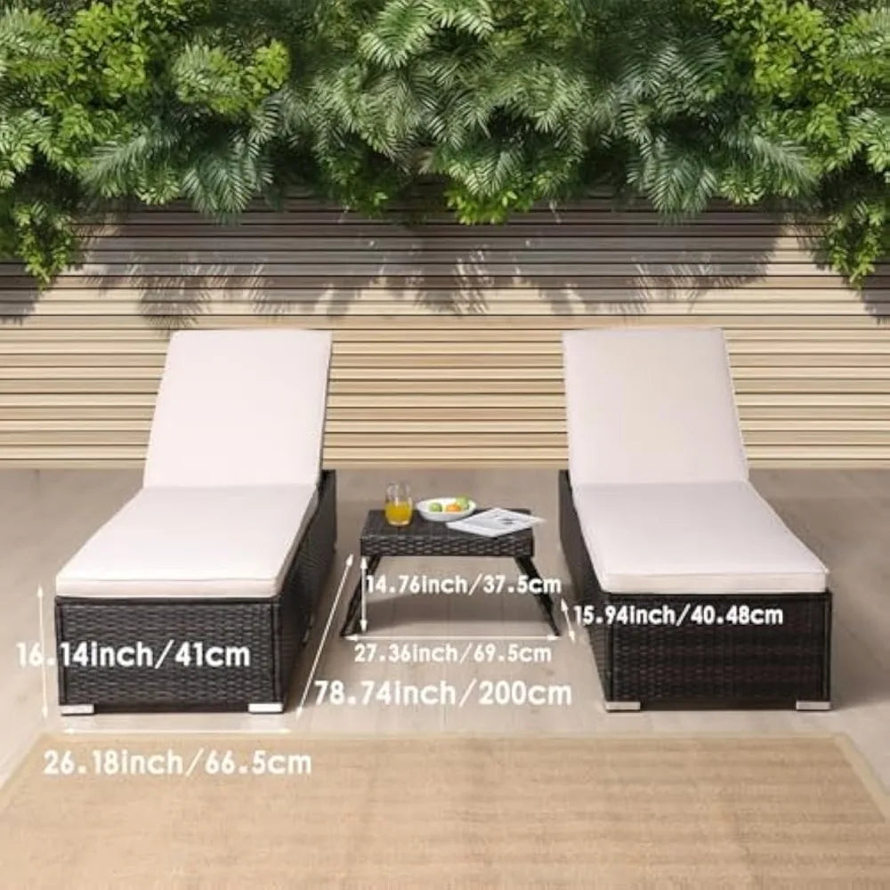ZYN Set of 2 Lounge Chairs and Table