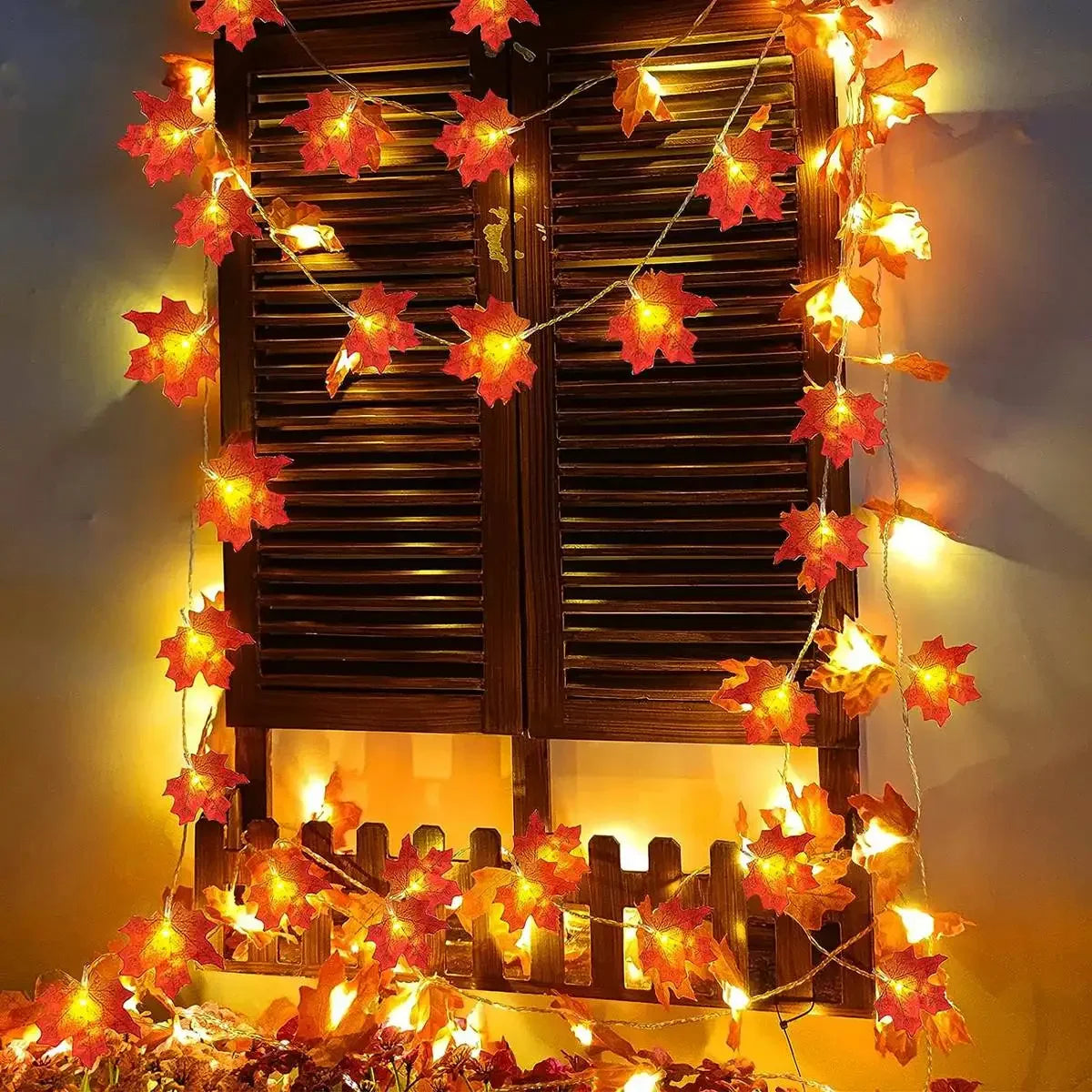 10/20 LEDS Maple Leaf String Lights USB/Battery Powered Fairy Lights For Home Party Holiday Arrangement Scene Outdoor Decoration