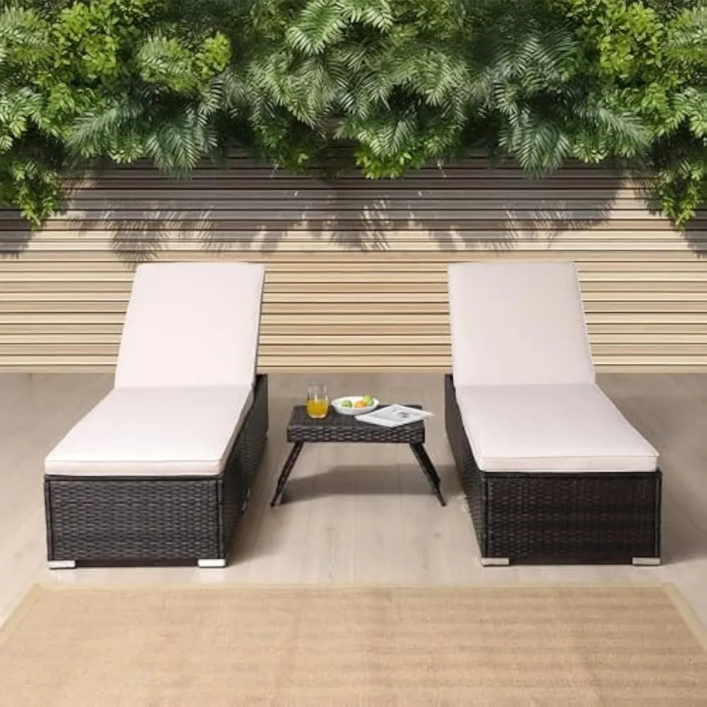ZYN Set of 2 Lounge Chairs and Table